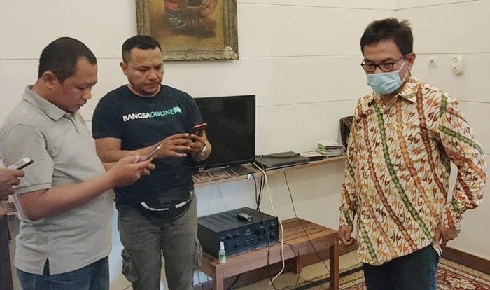 Johan Budi Sebut Bawaslu Harus Tegas Tangani Persoalan Pelanggaran Pilkada Johan Budi Sebut Bawaslu Harus Tegas Tangani Persoalan Pelanggaran Pilkada