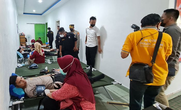 Peringati 100 Tahun Terate Emas, PSHT Bangkalan Gelar Donor Darah Peringati 100 Tahun Terate Emas, PSHT Bangkalan Gelar Donor Darah
