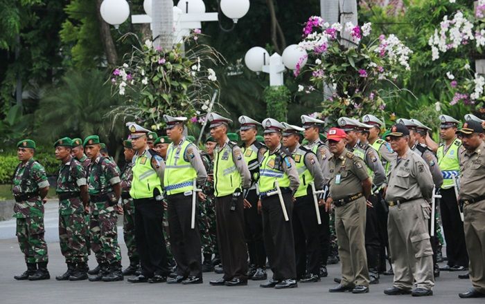 Libur Nataru, Pemkot Surabaya Siagakan Ribuan Personel Libur Nataru, Pemkot Surabaya Siagakan Ribuan Personel