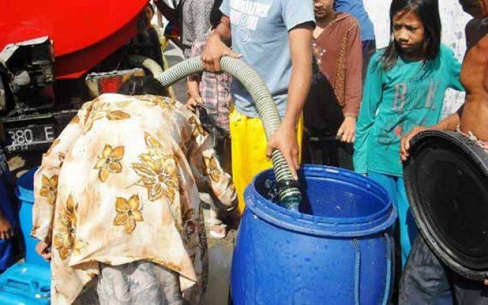 Kemarau di Gresik hingga Desember, BPBD Intens Gelontor Air Bersih Kemarau di Gresik hingga Desember, BPBD Intens Gelontor Air Bersih