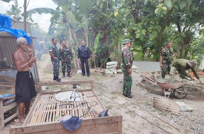 Jelang Berakhir, Dandim Ngawi Cek Hasil Karya Bakti Anggota Satgas TMMD ke-114 di Desa Gunungsari Jelang Berakhir, Dandim Ngawi Cek Hasil Karya Bakti Anggota Satgas TMMD ke-114 di Desa Gunungsari