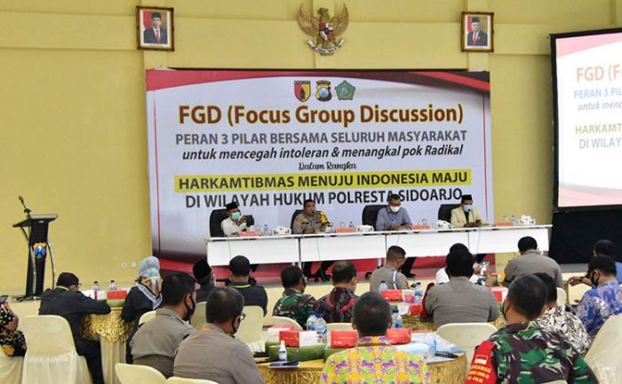 Tangkal Bahaya Intoleran dan Radikalisme, Tiga Pilar dan Masyarakat Sidoarjo Gelar FGD Tangkal Bahaya Intoleran dan Radikalisme, Tiga Pilar dan Masyarakat Sidoarjo Gelar FGD