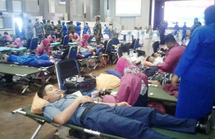 Sambut Hari Jadi ke-72 TNI AL, Koarmatim Gelar Donor Darah Sambut Hari Jadi ke-72 TNI AL, Koarmatim Gelar Donor Darah
