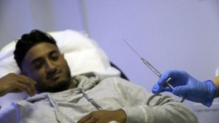 Malu karena Ukuran Penis Mini, Keturunan Arab Ini Jalani Suntik Penis agar Pasangan Puas Malu karena Ukuran Penis Mini, Keturunan Arab Ini Jalani Suntik Penis agar Pasangan Puas