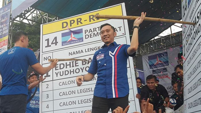 Ribuan Massa Padati Kampanye Akbar Partai Demokrat di Ponorogo Ribuan Massa Padati Kampanye Akbar Partai Demokrat di Ponorogo
