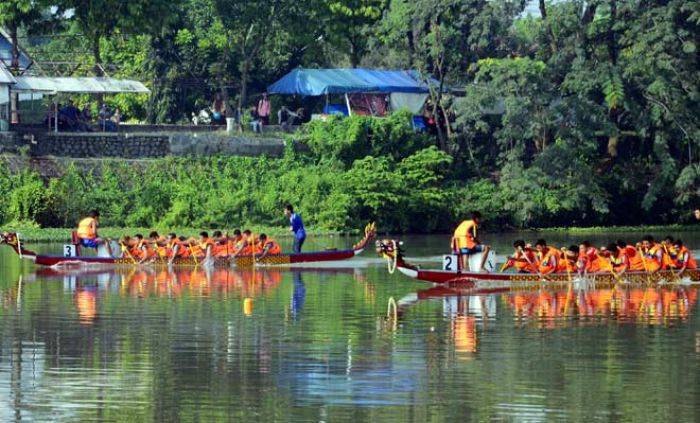 40 Grup Terjun dalam Event Lomba Perahu Dayung Mojopahit 40 Grup Terjun dalam Event Lomba Perahu Dayung Mojopahit