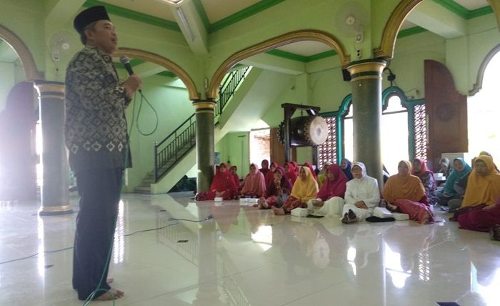 Prihatin Para Emak Terlibat Kasus Narkoba, BNNK Sidoarjo Gelar Sosialisasi P4GN Prihatin Para Emak Terlibat Kasus Narkoba, BNNK Sidoarjo Gelar Sosialisasi P4GN