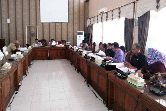 Ingin Kota Probolinggo Steril dari Kemaksiatan, Banleg Dewan Bahas 20 Draf Raperda Hiburan Malam Ingin Kota Probolinggo Steril dari Kemaksiatan, Banleg Dewan Bahas 20 Draf Raperda Hiburan Malam