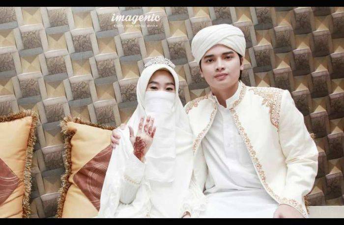 Mualaf Tiga Generasi di Balik Pernikahan Putra Ustad Arifin Ilham Mualaf Tiga Generasi di Balik Pernikahan Putra Ustad Arifin Ilham