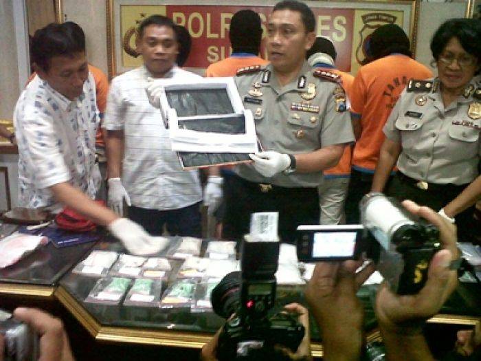 Sindikat Pengedar Narkoba Senilai Rp 1,5 M Diberangus Sindikat Pengedar Narkoba Senilai Rp 1,5 M Diberangus