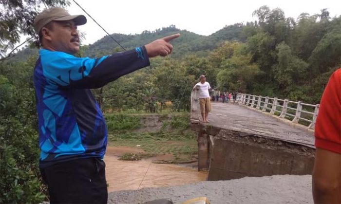 Jembatan Ambrol, 2 Desa Terisolasi, Ketua DPRD Ponorogo Lakukan Sidak