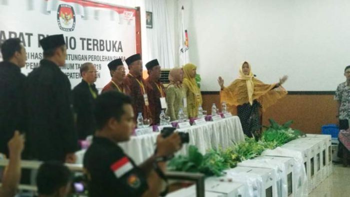 Ketua KPU Pacitan: Pemilu 2019 Merupakan Pemilu Paling Rumit dan Menyiksa Ketua KPU Pacitan: Pemilu 2019 Merupakan Pemilu Paling Rumit dan Menyiksa