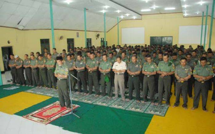 Kodim 0814 Jombang Laksanakan Salat Ghaib untuk Korban Jatuhnya Pesawat Hercules di Medan