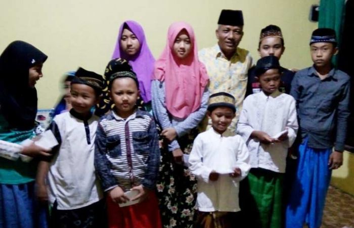 Banyak Bersedekah, Caleg Golkar Khamim Santuni Anak Yatim Banyak Bersedekah, Caleg Golkar Khamim Santuni Anak Yatim
