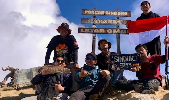 6 Posisi Pendaki Beserta Tugasnya, Anak Gunung Harus Paham Ini 6 Posisi Pendaki Beserta Tugasnya, Anak Gunung Harus Paham Ini