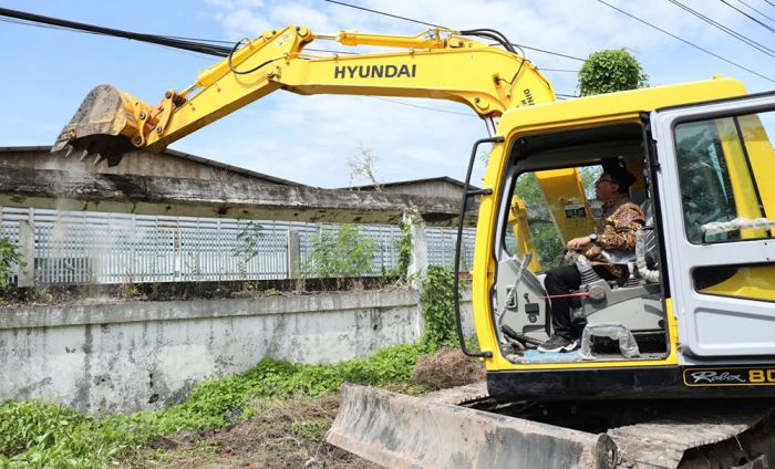 Pemkab Sidoarjo Bongkar 40 Rumah dan Bangunan untuk Frontage Road Segmen 2