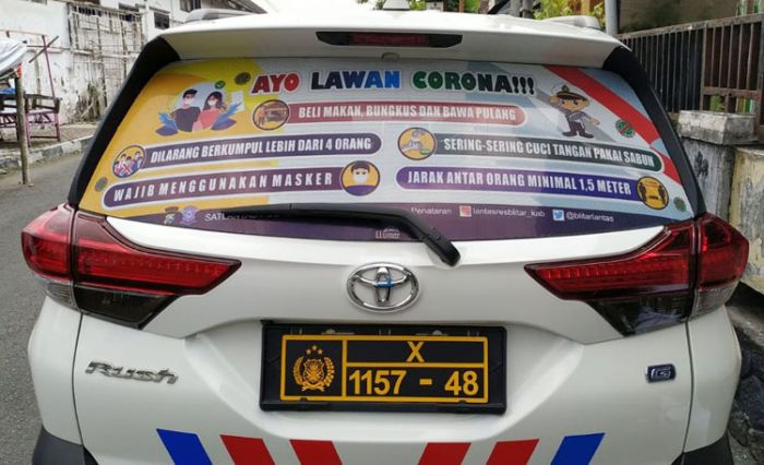 Polisi di Blitar Gunakan Berbagai Cara Cegah Penyebaran Corona, Manfaatkan Mobdin untuk Sosialisasi Polisi di Blitar Gunakan Berbagai Cara Cegah Penyebaran Corona, Manfaatkan Mobdin untuk Sosialisasi