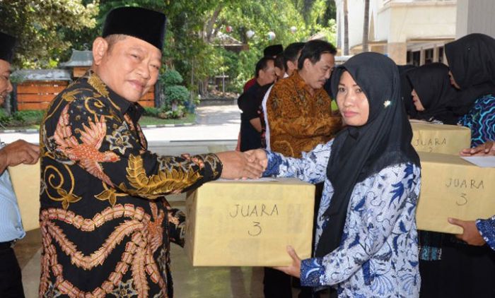 Bupati Sidoarjo: Program Keluarga Harapan Bisa Memutus Kemiskinan Bupati Sidoarjo: Program Keluarga Harapan Bisa Memutus Kemiskinan