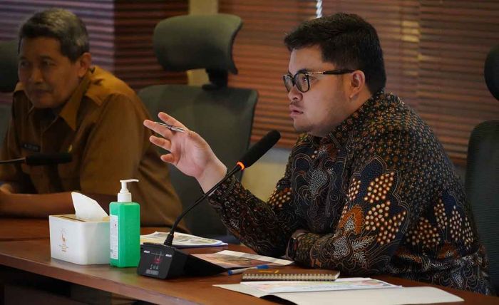 Bupati Kediri Minta DPUPR Prioritaskan Perbaikan Jalan Kabupaten Bupati Kediri Minta DPUPR Prioritaskan Perbaikan Jalan Kabupaten