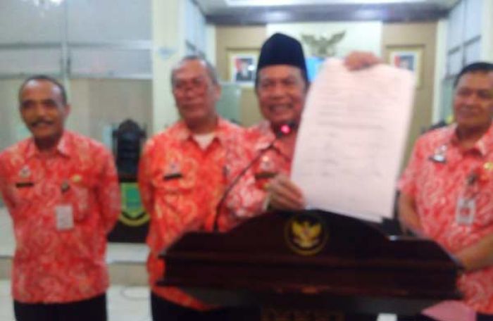 Umumkan Hasil Lelang Jabatan, Wali Kota Mojokerto: Kalau Terbukti Main Sogok akan Dibatalkan Umumkan Hasil Lelang Jabatan, Wali Kota Mojokerto: Kalau Terbukti Main Sogok akan Dibatalkan