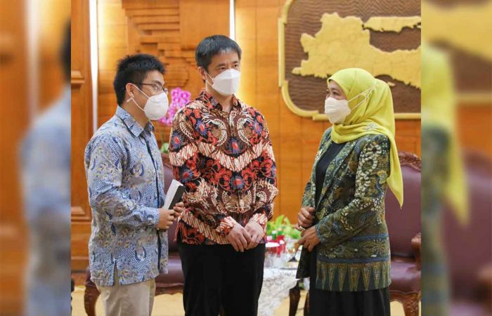 Gubernur Khofifah Tawarkan Ekspor Dua Komoditas Unggulan Jatim saat Terima Konjen RRT Gubernur Khofifah Tawarkan Ekspor Dua Komoditas Unggulan Jatim saat Terima Konjen RRT