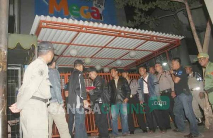 Tempat Karaoke Mega Dirazia Kembali, Semalam Sudah Tak Ada Kegiatan Lagi Tempat Karaoke Mega Dirazia Kembali, Semalam Sudah Tak Ada Kegiatan Lagi