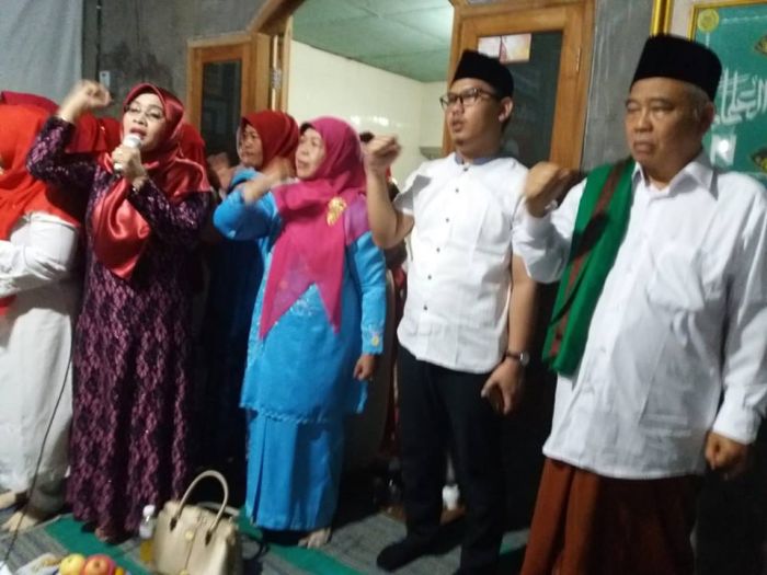 Pada Pilgub Mendatang, Kiai Asep Minta Jangan Pilih Khofifah Lagi, Loh Kecewa? Pada Pilgub Mendatang, Kiai Asep Minta Jangan Pilih Khofifah Lagi, Loh Kecewa?