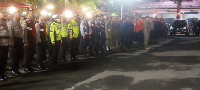 Maidi Perintahkan Tindak Tegas Pelaku Keonaran di Kota Madiun Maidi Perintahkan Tindak Tegas Pelaku Keonaran di Kota Madiun