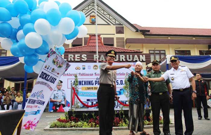 Deklarasikan Pahlawan Keselamatan Berlalulintas, Polres Pasuruan Launching Program SOL Deklarasikan Pahlawan Keselamatan Berlalulintas, Polres Pasuruan Launching Program SOL