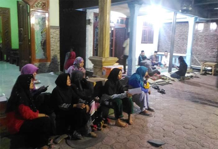 Jenazah Jannatun Cintya Dewi, Korban Kecelakaan Pesawat Lion Air JT 610 Tiba Pagi ini Jenazah Jannatun Cintya Dewi, Korban Kecelakaan Pesawat Lion Air JT 610 Tiba Pagi ini