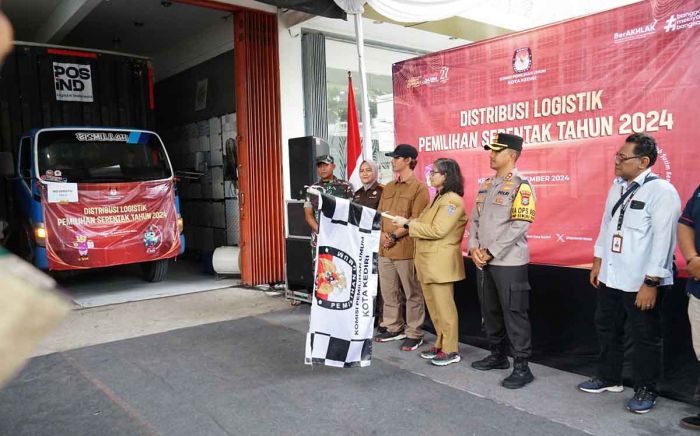 Bersama Forkopimda, Pj Wali Kota Kediri Lepas Distribusi Logistik Pilkada 2024 Bersama Forkopimda, Pj Wali Kota Kediri Lepas Distribusi Logistik Pilkada 2024