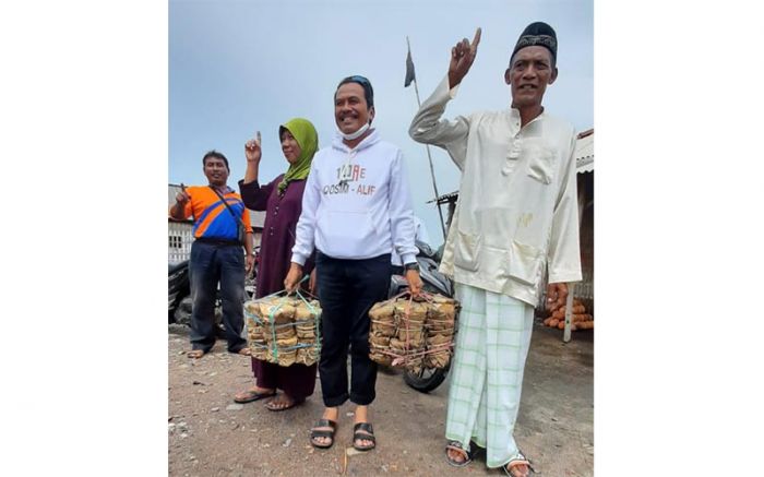Qosim-Alif Janji Dirikan BUMD untuk Bantu Pasarkan Tangkapan Ikan Nelayan Bawean Qosim-Alif Janji Dirikan BUMD untuk Bantu Pasarkan Tangkapan Ikan Nelayan Bawean