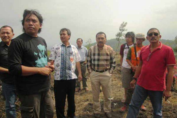Perhutani dan Laskar Hijau Tinjau Gunung Lemongan Perhutani dan Laskar Hijau Tinjau Gunung Lemongan