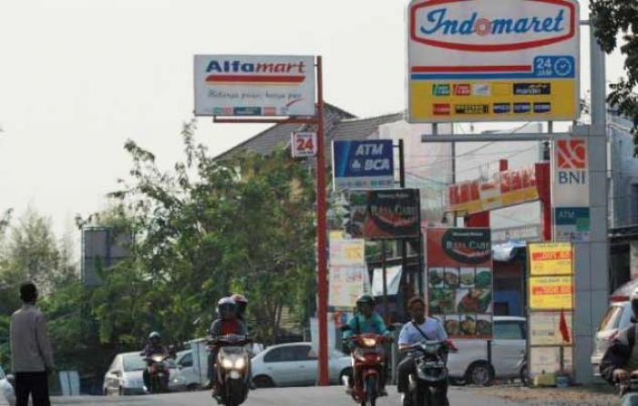 Dewan Anggap Perda Toko Modern Perlu Diperbaiki, Jarak Berhimpitan Dewan Anggap Perda Toko Modern Perlu Diperbaiki, Jarak Berhimpitan