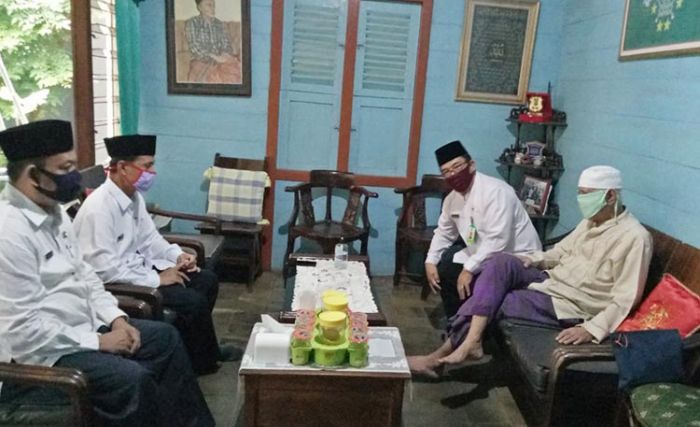 Di Masa Akhir Ramadhan, Kepala Kemenag Tuban dan Jajaran Silaturahim ke Kiai-kiai Di Masa Akhir Ramadhan, Kepala Kemenag Tuban dan Jajaran Silaturahim ke Kiai-kiai