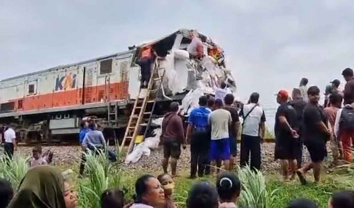 KAI Daop 7 Madiun Minta Maaf ke Penumpang KA Kertanegara KAI Daop 7 Madiun Minta Maaf ke Penumpang KA Kertanegara