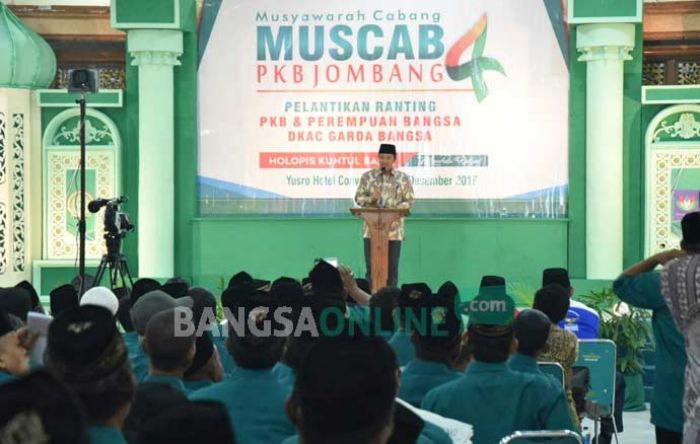 Menpora Janji Kawal Pengembalian Status Persebaya Surabaya oleh PSSI