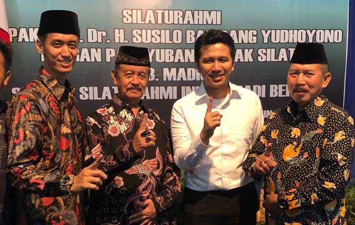 Di Madiun, Emil Dardak Didoakan Menang Pilgub oleh Sesepuh Paguyuban Pencak Silat