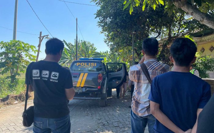 Diduga Karena Masalah Keluarga, Tiga Anak Perempuan di Sukodono Sidoarjo Dikurung Ayahnya Diduga Karena Masalah Keluarga, Tiga Anak Perempuan di Sukodono Sidoarjo Dikurung Ayahnya