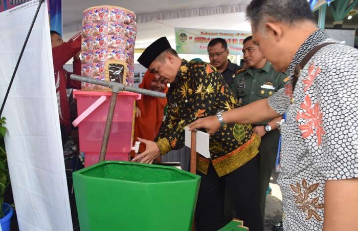 Wujudkan Kabupaten Madiun Open Defecation Free Melalui Advokasi dan Penggalangan Komitmen Wujudkan Kabupaten Madiun Open Defecation Free Melalui Advokasi dan Penggalangan Komitmen