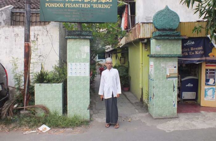 Menelusuri Jejak Kampung Religi di Surabaya (10): Mahasiswa Unesa 