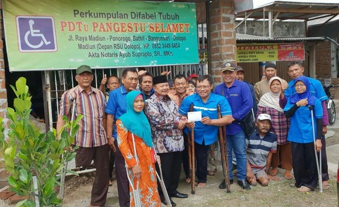 Mbah Tarom Resmikan Kantor Kaum Difabel Madiun Mbah Tarom Resmikan Kantor Kaum Difabel Madiun