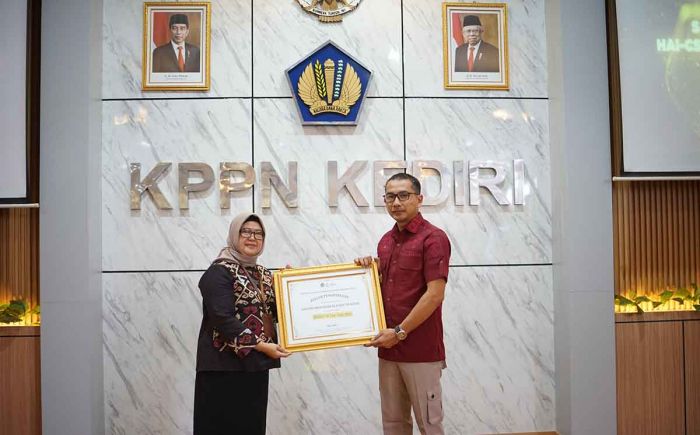 Jelang Akhir 2023, Imigrasi Kediri Raih 6 Penghargaan Jelang Akhir 2023, Imigrasi Kediri Raih 6 Penghargaan