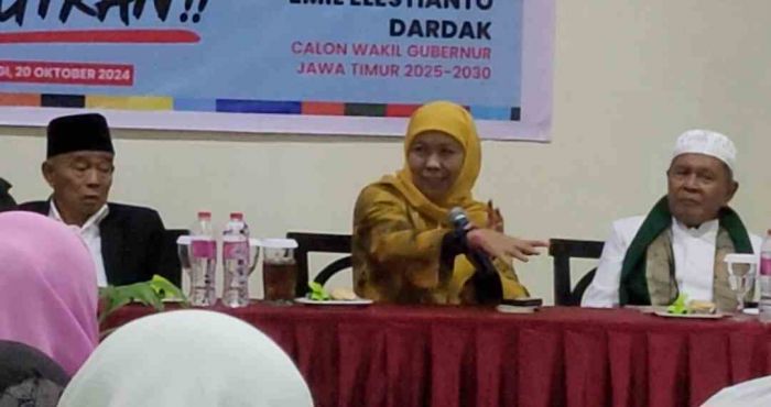 Khofifah Suka Riyadhah, Juara Pidato Sejak Sekolah, Santri Kesayangan Kiai Wahab Turcham Khofifah Suka Riyadhah, Juara Pidato Sejak Sekolah, Santri Kesayangan Kiai Wahab Turcham