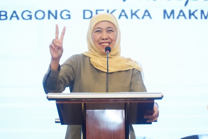 Kunjungi PO Bus Bagong di Malang, Khofifah Komitmen Wujudkan Konektivitas Transportasi Jatim Kunjungi PO Bus Bagong di Malang, Khofifah Komitmen Wujudkan Konektivitas Transportasi Jatim