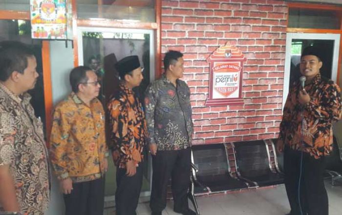 KPUD Gresik Launching RPP Raden Paku KPUD Gresik Launching RPP Raden Paku