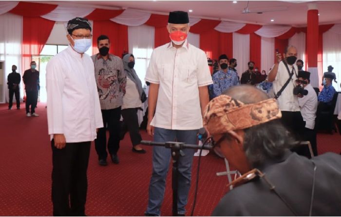 Gus Ipul Doakan Naik Kelas, Ganjar Janji Tancap Gas Gus Ipul Doakan Naik Kelas, Ganjar Janji Tancap Gas