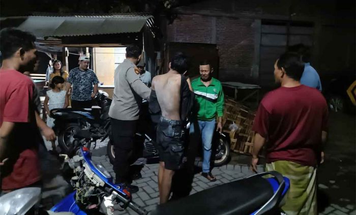 Warga Ringkus Anggota Gangster di Sidoarjo Warga Ringkus Anggota Gangster di Sidoarjo