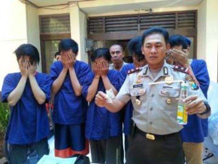 6 Ganjais Dicokok 6 Ganjais Dicokok