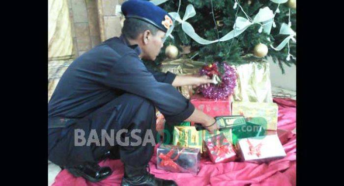 Ratusan Banser di Kediri Ikut Amankan Natal Ratusan Banser di Kediri Ikut Amankan Natal